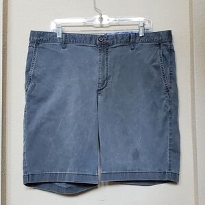 Tommy Bahama Gray Flat Front Shorts.  Size 38x10